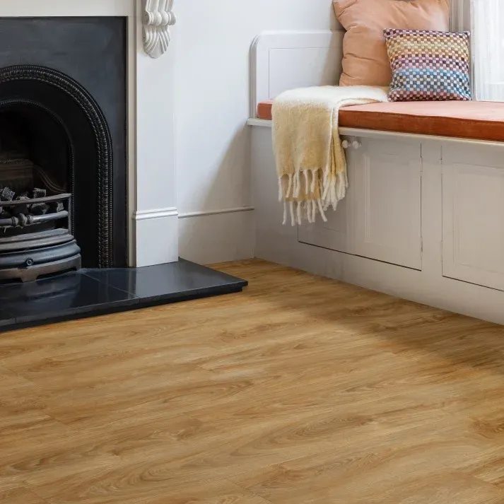 Кварцвинил Moduleo Midland Oak 22821 Roots в интерьере