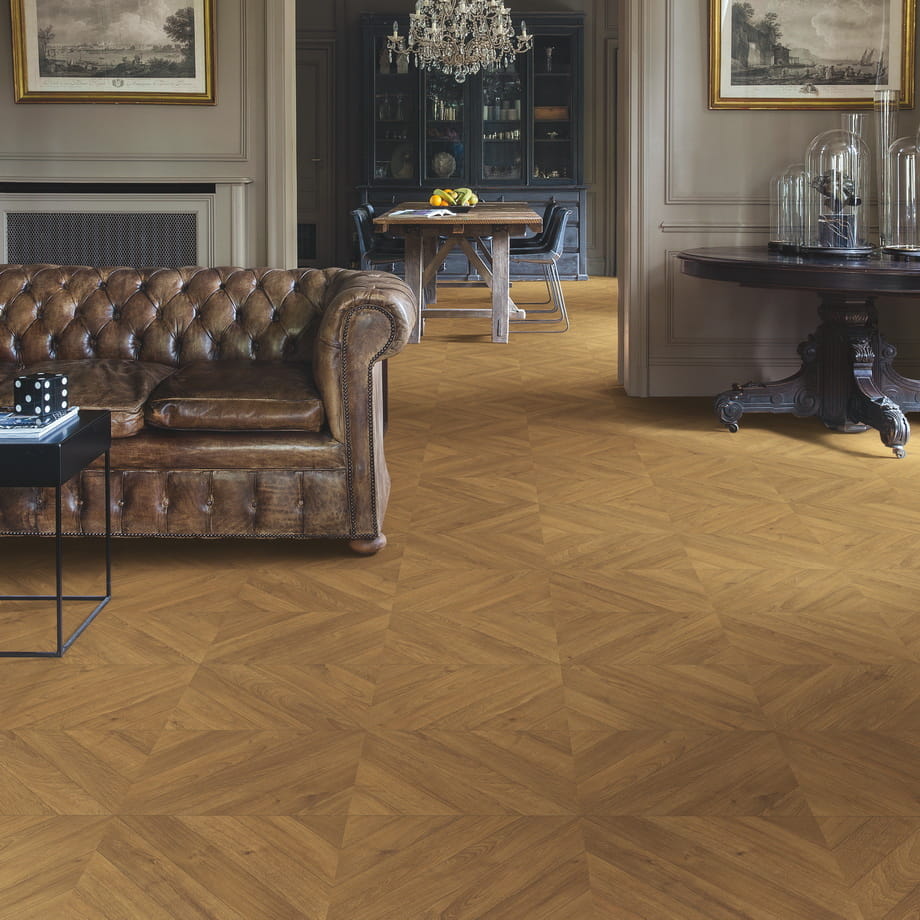 Ламинат Quick-Step Дуб Горчичный CAU4162 Castle Ultra ромбом в интерьере