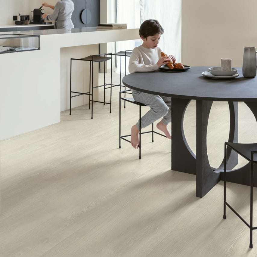 Ламинат Quick-Step Дуб Фантазийный белый IMU3559 Impressive Ultra в интерьере