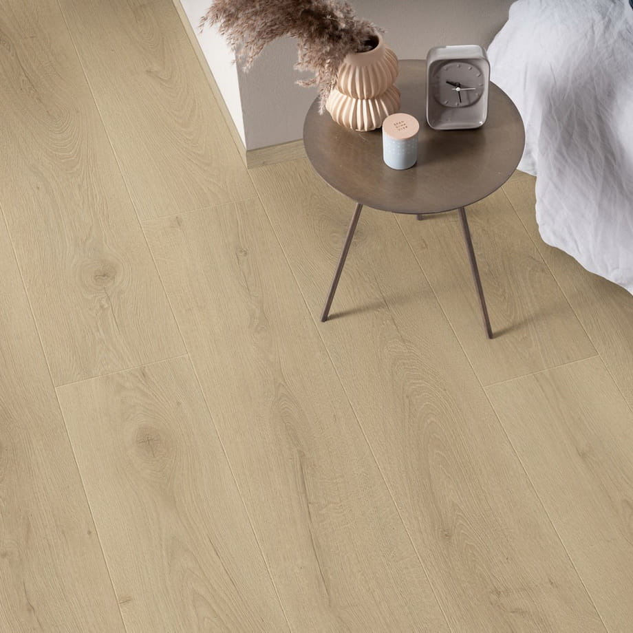 Ламинат Pergo Дуб Сити L1250-03868 Skara 12 pro в интерьере 3